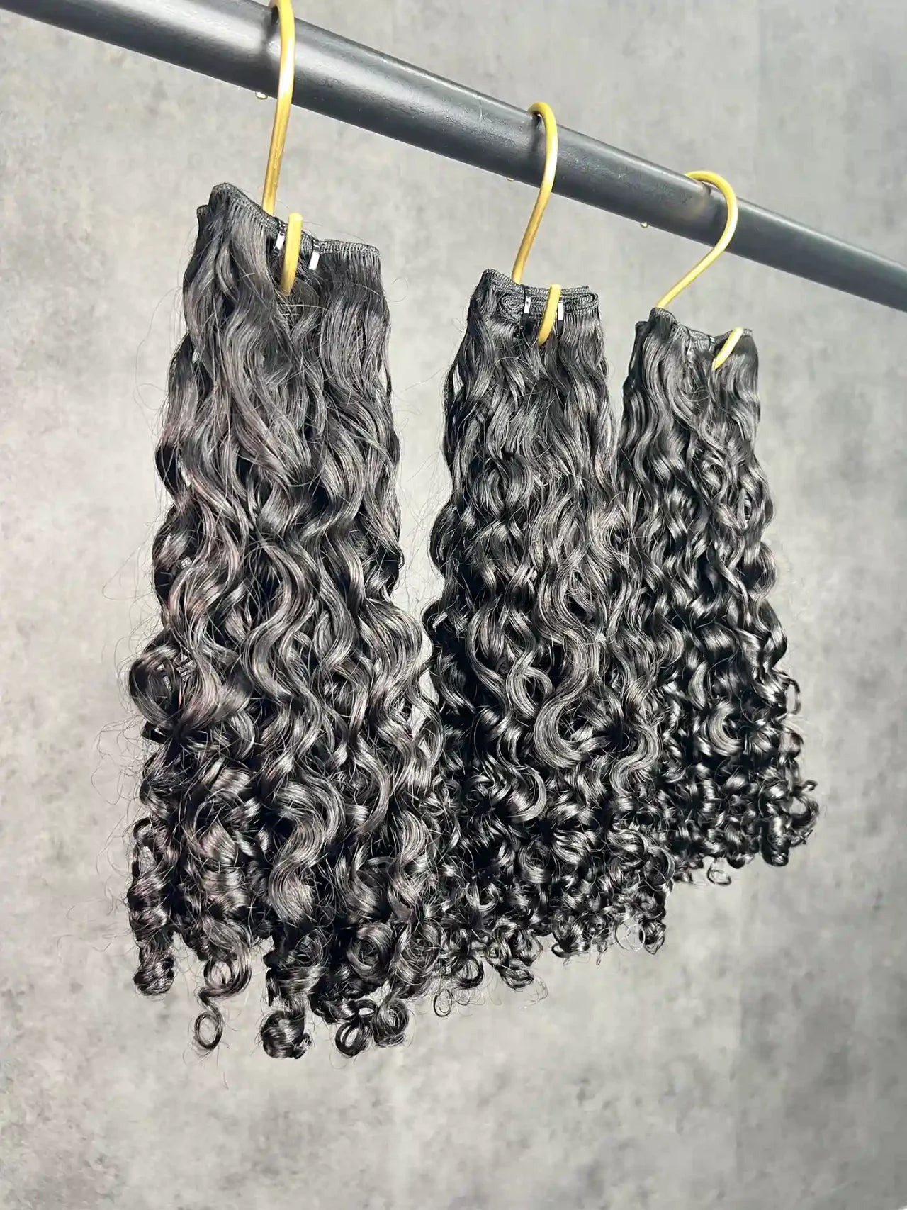 3 mechones de cabello rizado estilo duendecillo birmano con rizos grandes, doble capa | Largo: 25-60 cm | Marca Boruihair | 100 % cabello humano