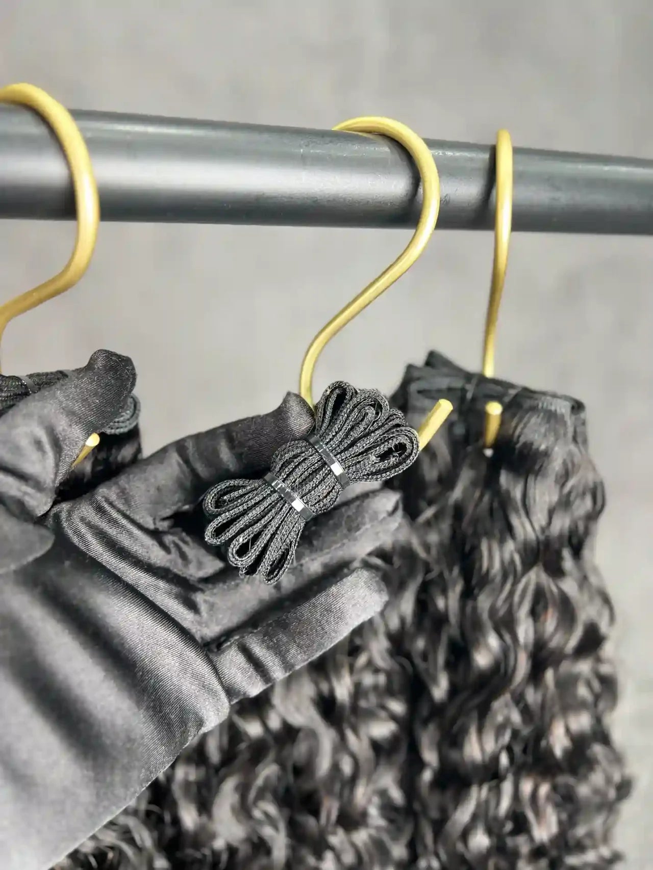 3 paquets de cheveux bouclés style Pixie à grosses boucles birmanes, double épaisseur | Longueur 10 à 24 pouces | Marque Boruihair | 100 % cheveux humains